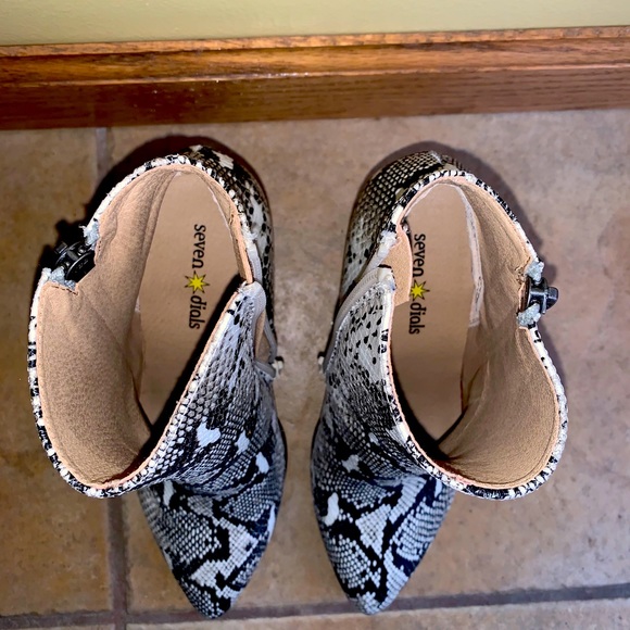 Booties - Picture 5 of 5